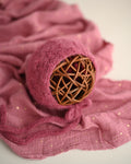 Set Gorro Newborn + Wrap Rosa con lunares dorados